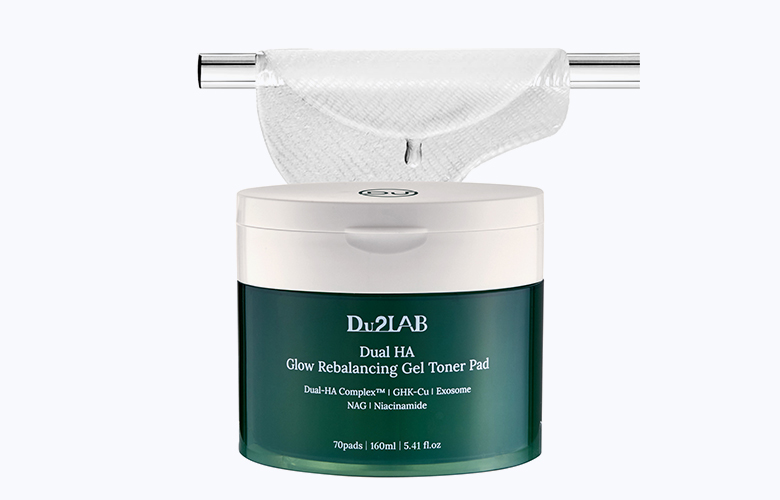 <strong>Dual HA Glow Rebalancing <br><span class="color5">Gel Toner Pad</span> 70EA / 150ml</strong>